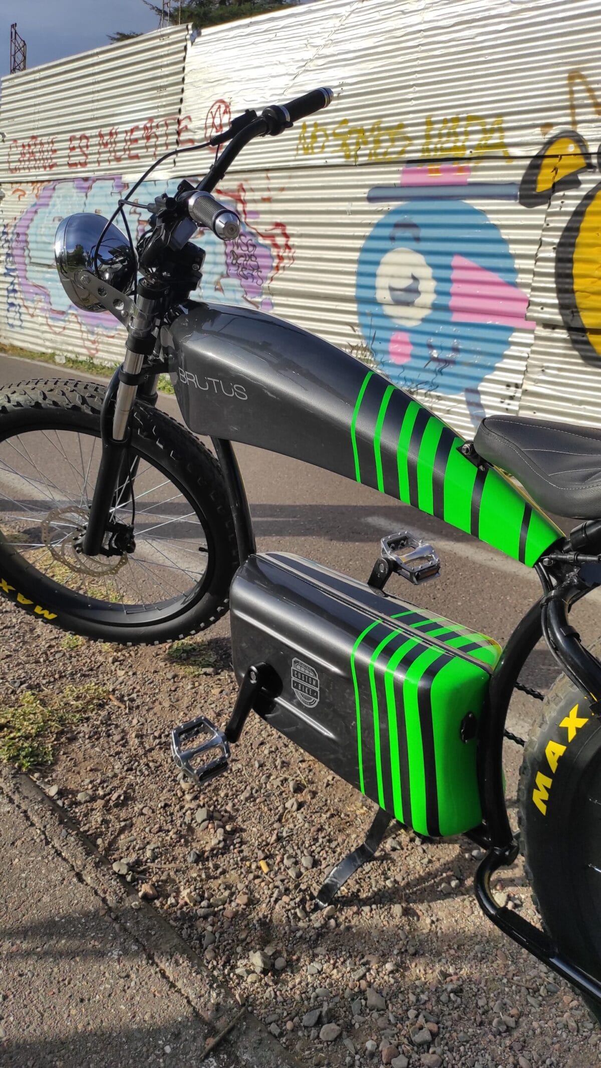Bicicleta eléctrica BRUTUS CTM de Custom Bike — pieza única ya fabricada para un cliente
